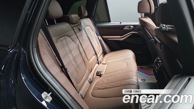 BMW X5 (G05) xDrive 50e M Sport 2025 — фото 11