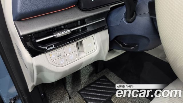 Kia Sportage Hybrid (V) HEV 1.6 2WD Signature 2025 — фото 23