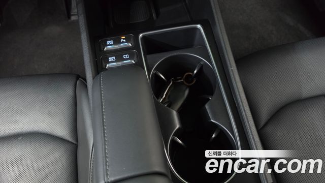 Hyundai Sonata The Edge (DN8) 2.0 Exclusive 2024 — фото 18