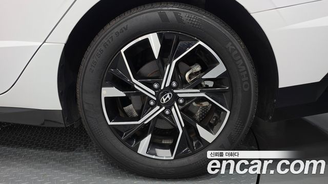 Hyundai Sonata The Edge (DN8) 2.0 Exclusive 2024 — фото 21