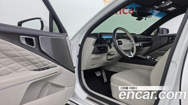 Kia K8 2.5 Gasoline 2WD Signature 2023 — фото 10