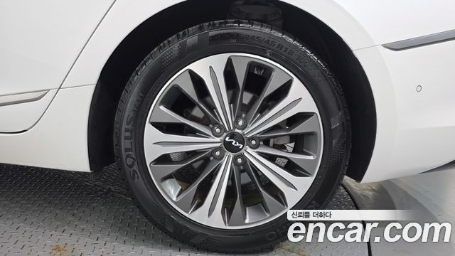 Kia K8 2.5 Gasoline 2WD Signature 2023 — фото 21