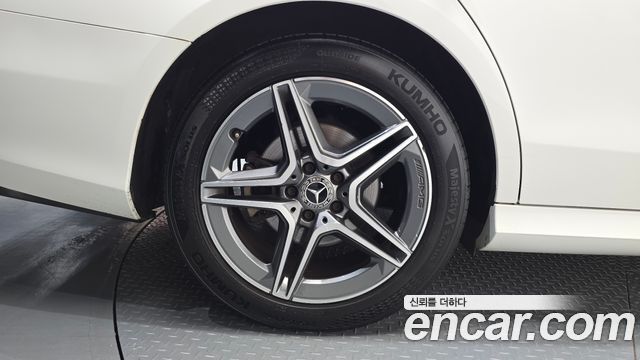 Mercedes-Benz E-Class (W213) E250 AMG Line 2023 — фото 5