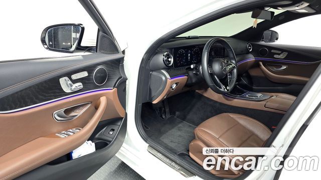 Mercedes-Benz E-Class (W213) E250 AMG Line 2023 — фото 10