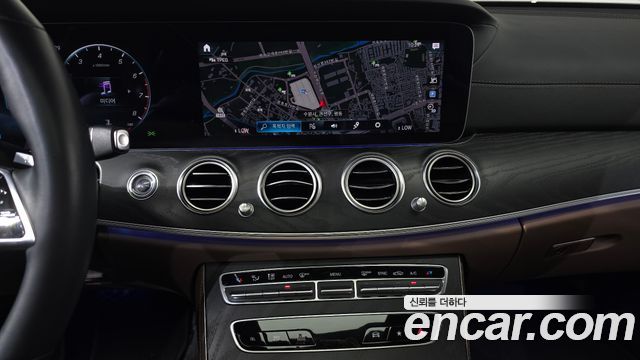 Mercedes-Benz E-Class (W213) E250 AMG Line 2023 — фото 12