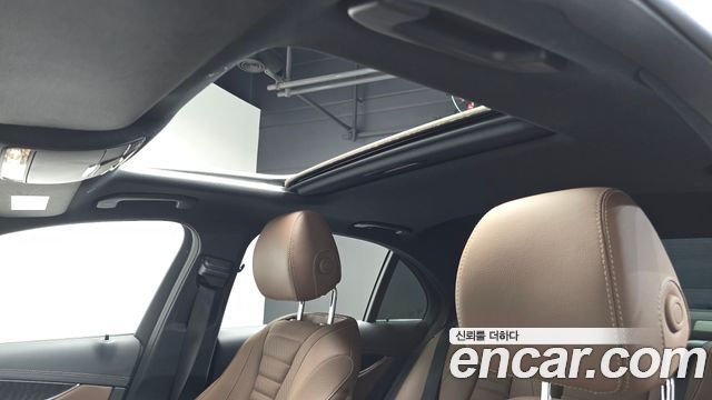 Mercedes-Benz E-Class (W213) E250 AMG Line 2023 — фото 16