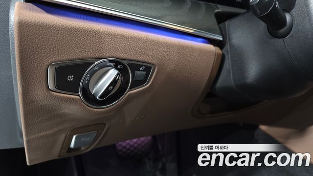 Mercedes-Benz E-Class (W213) E250 AMG Line 2023 — фото 20