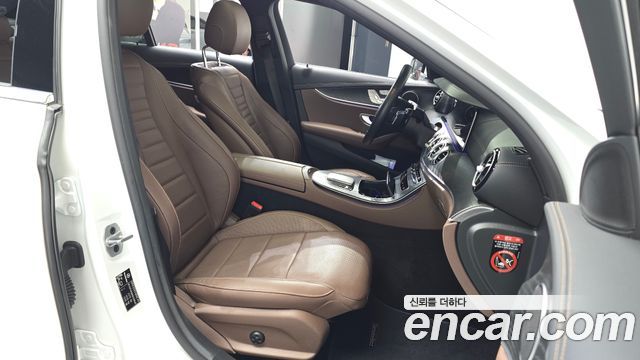 Mercedes-Benz E-Class (W213) E250 AMG Line 2023 — фото 26