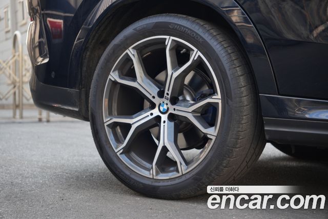 BMW X6 (G06) xDrive40i M Sport 2023 — фото 4