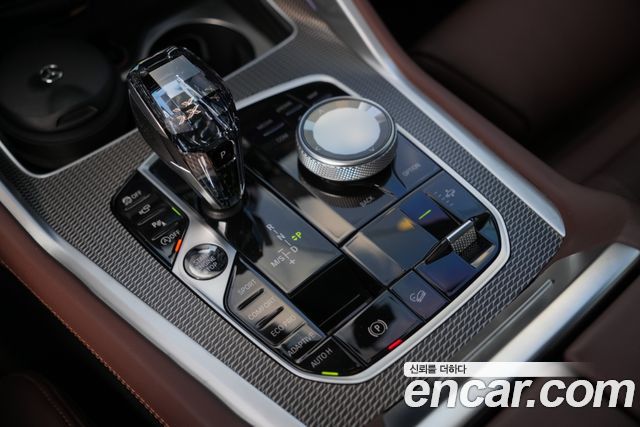 BMW X6 (G06) xDrive40i M Sport 2023 — фото 9