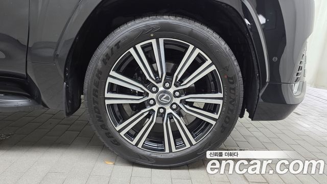 Lexus LX (IV) 700h Luxury 2025 — фото 21