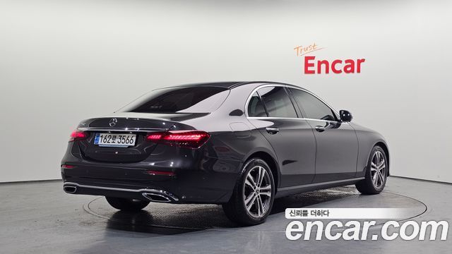 Mercedes-Benz E-Class (W213) E250 Avantgarde 2023 — фото 2