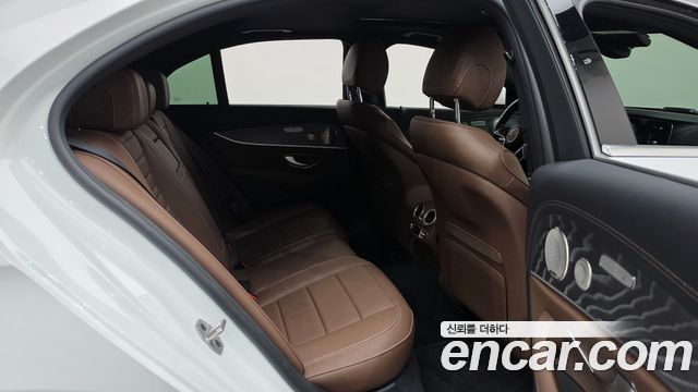 Mercedes-Benz E-Class (W213) E350 4MATIC Exclusive 2023 — фото 11