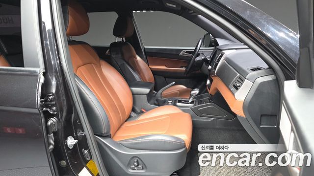 KG Mobility (SsangYong) Rexton Sports Khan Diesel 2.2 4WD Professional S (5-Link) 2019 — фото 11
