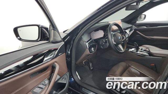 BMW 5 Series (G30) 530i M Sport Package 2022 — фото 10