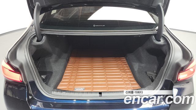 BMW 5 Series (G30) 530i M Sport Package 2022 — фото 24