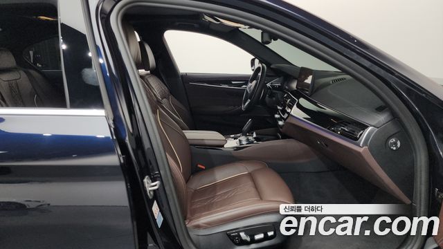 BMW 5 Series (G30) 530i M Sport Package 2022 — фото 32