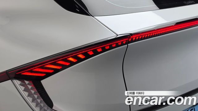 Kia EV6 Long Range Earth 2023 — фото 23