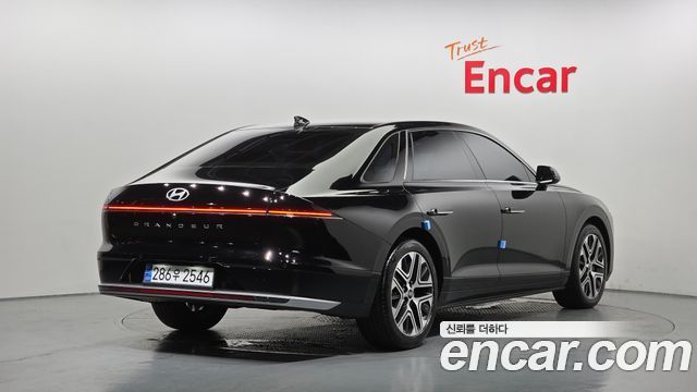 Hyundai Grandeur (GN7) 2,5 Gasoline 2WD Premium 2023 — фото 2