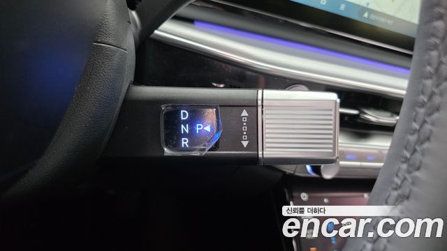 Hyundai Grandeur (GN7) 2,5 Gasoline 2WD Premium 2023 — фото 9