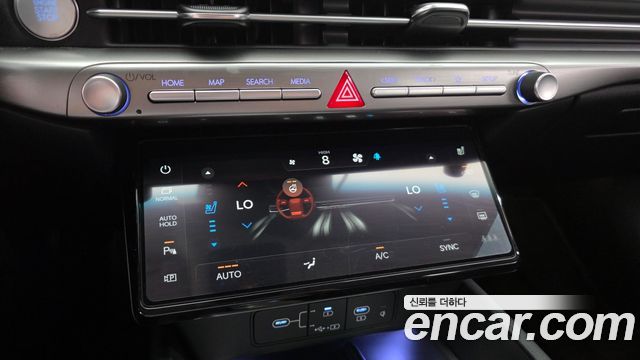 Hyundai Grandeur (GN7) 2,5 Gasoline 2WD Premium 2023 — фото 20