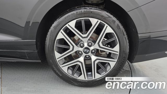 Hyundai Grandeur (GN7) 2,5 Gasoline 2WD Premium 2023 — фото 21