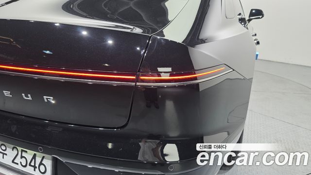 Hyundai Grandeur (GN7) 2,5 Gasoline 2WD Premium 2023 — фото 23