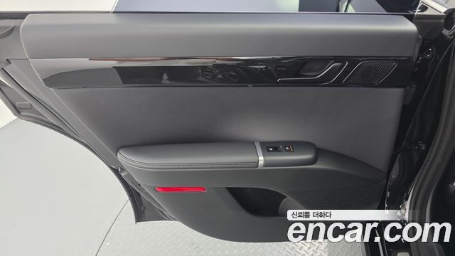 Hyundai Grandeur (GN7) 2,5 Gasoline 2WD Premium 2023 — фото 25
