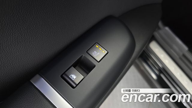 Hyundai Grandeur (GN7) 2,5 Gasoline 2WD Premium 2023 — фото 28