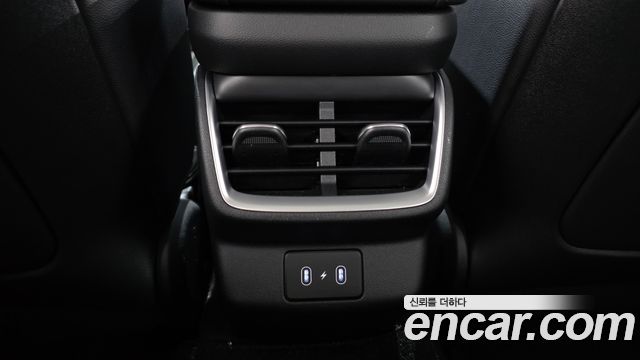 Hyundai Grandeur (GN7) 2,5 Gasoline 2WD Premium 2023 — фото 29