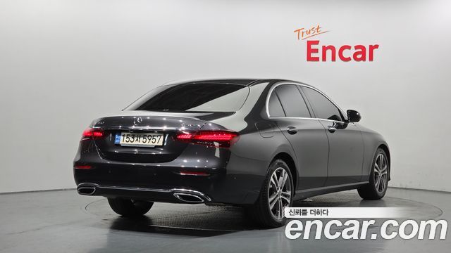 Mercedes-Benz E-Class (W213) E350 4MATIC Avantgarde 2021 — фото 2