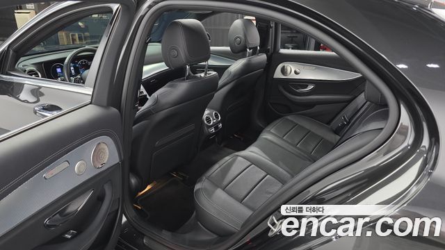 Mercedes-Benz E-Class (W213) E350 4MATIC Avantgarde 2021 — фото 11