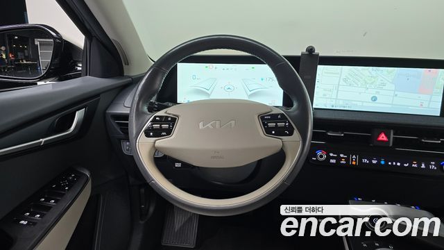 Kia EV6 Standard Air 2023 — фото 12