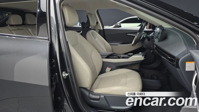 Kia EV6 Standard Air 2023 — фото 26