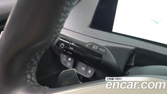 Kia EV6 Standard Air 2023 — фото 28