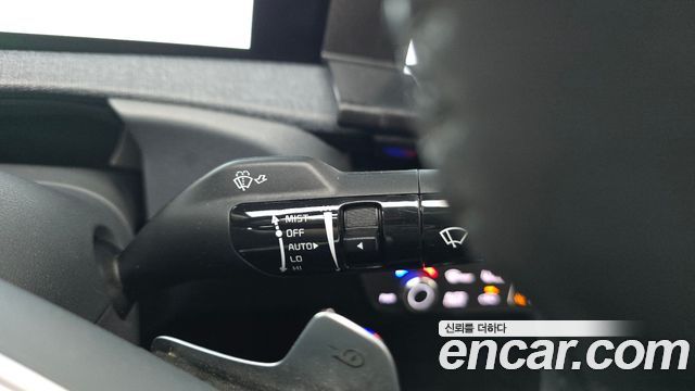 Kia EV6 Standard Air 2023 — фото 29