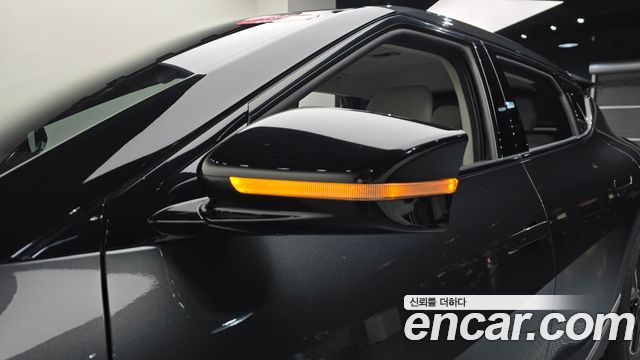 Kia EV6 Standard Air 2023 — фото 30