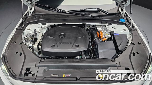 Volvo S90 T8 AWD Ultra Bright 2025 — фото 6