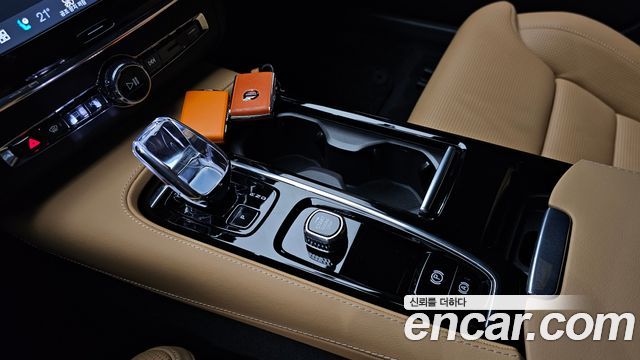 Volvo S90 T8 AWD Ultra Bright 2025 — фото 9