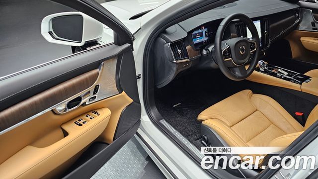 Volvo S90 T8 AWD Ultra Bright 2025 — фото 10
