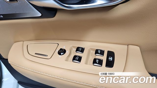 Volvo S90 T8 AWD Ultra Bright 2025 — фото 37