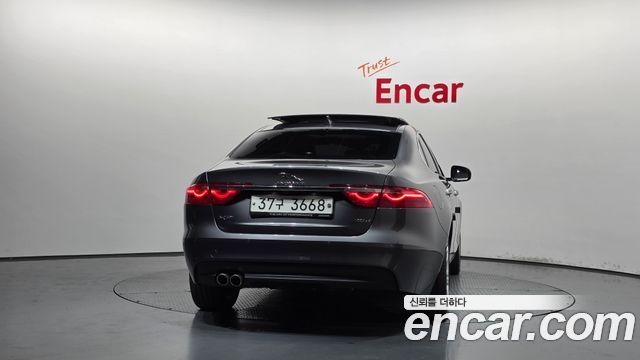 Jaguar XF (X260) 20d Portfolio 2017 — фото 4