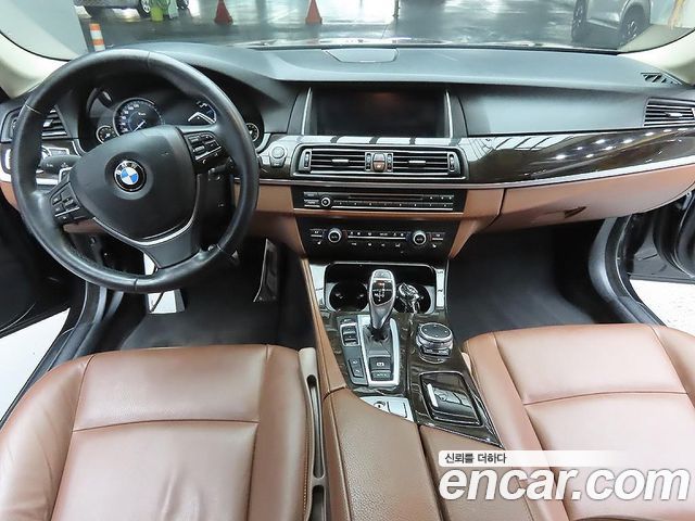 BMW 5 Series (F10) 528i 2015 — фото 7