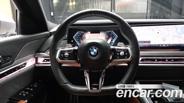 BMW 7 Series (G70) 740i sDrive M Sport 2023 — фото 13