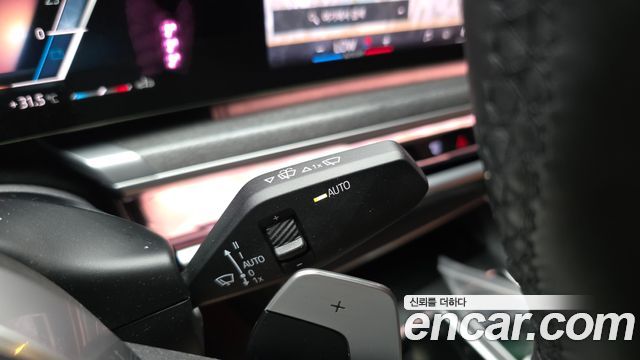 BMW 7 Series (G70) 740i sDrive M Sport 2023 — фото 20