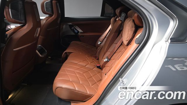 BMW 7 Series (G70) 740i sDrive M Sport 2023 — фото 26