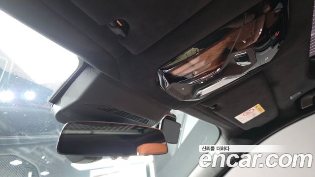BMW 7 Series (G70) 740i sDrive M Sport 2023 — фото 33