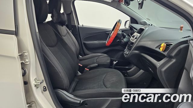 Chevrolet Spark LT 2019 — фото 15
