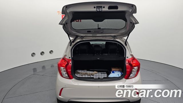 Chevrolet Spark LT 2019 — фото 24