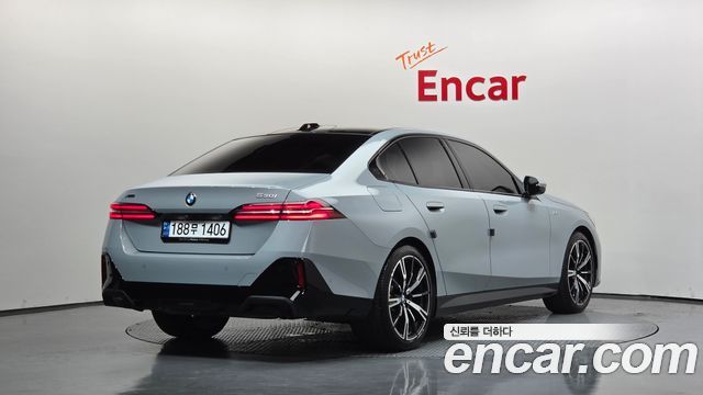 BMW 5 Series (G60) 530i xDrive M Sport 2025 — фото 2